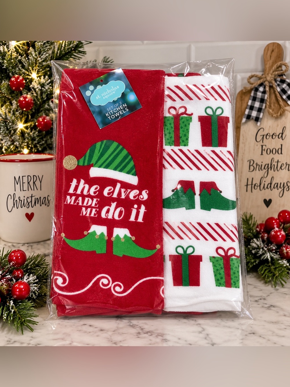 St. Nicholas Square Set of 2 Christmas Kitchen Towels – NWT